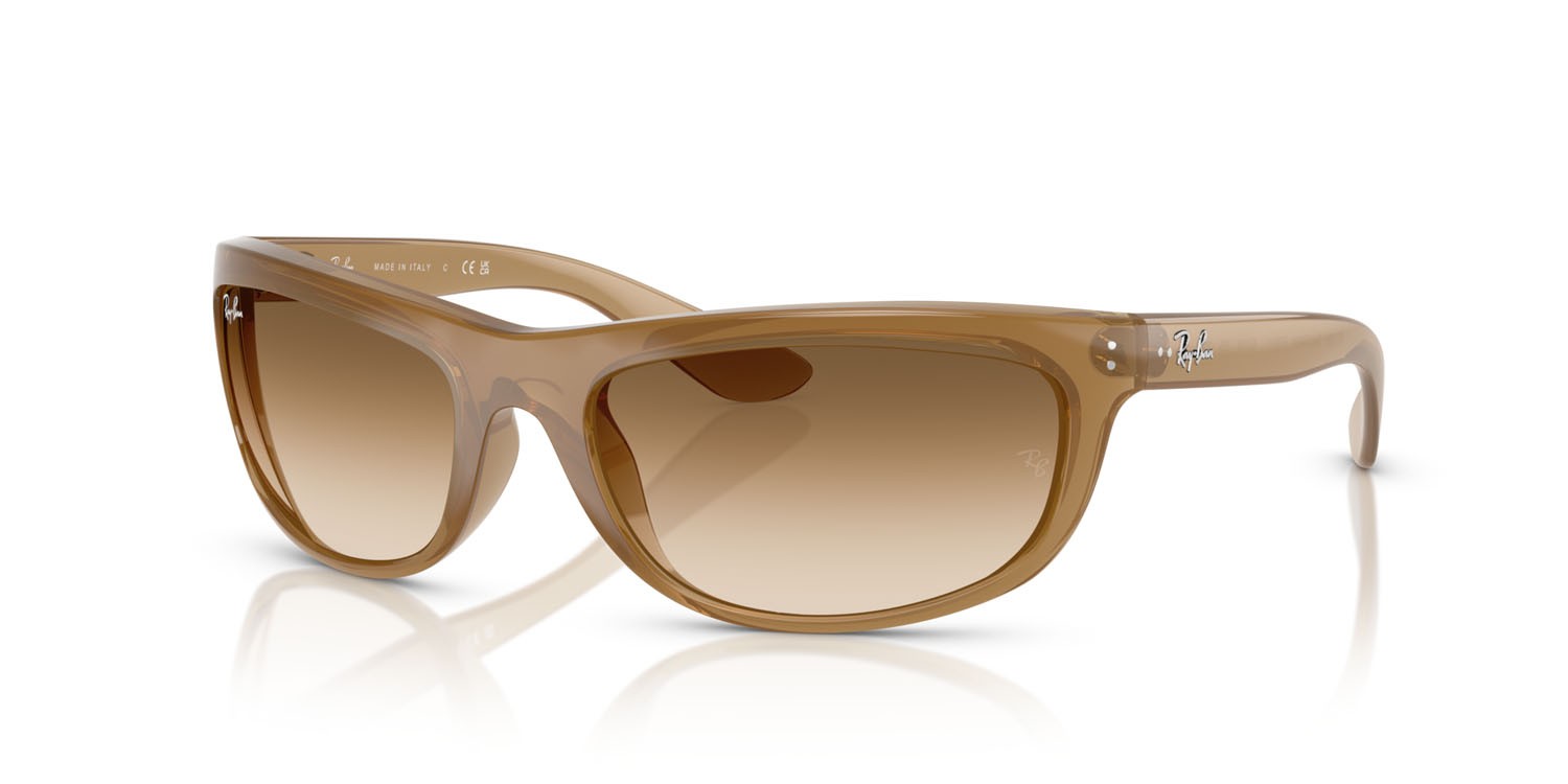 Occhiali da sole Ray-Ban Balorama RB 4089 (678951) colore marrone chiaro opalino forma rettangolare lenti trasparente sfumato marrone