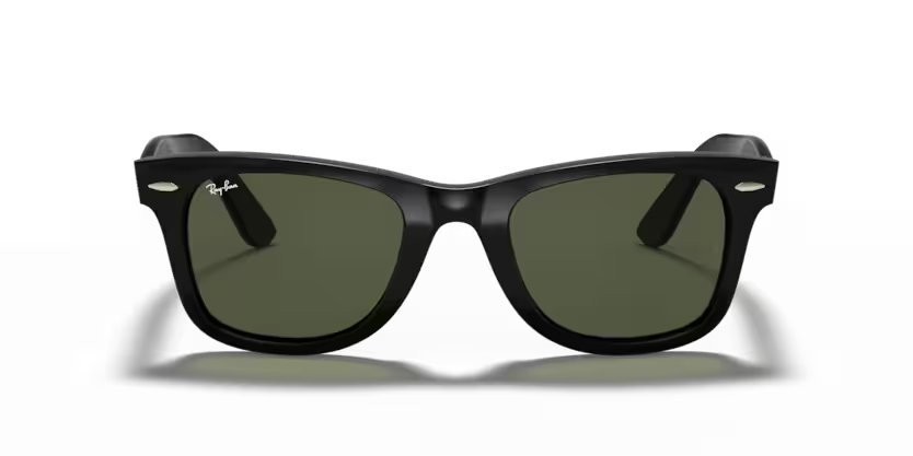 Occhiali da sole Ray-Ban Wayfarer Ease RB 4340 (601) colore black forma quadrato lenti green