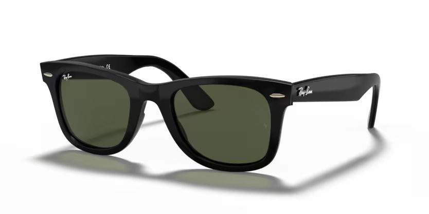 Occhiali da sole Ray-Ban Wayfarer Ease RB 4340 (601) colore black forma quadrato lenti green