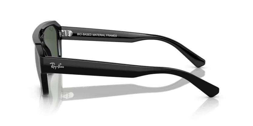 Occhiali da sole Ray-Ban Corrigan RB 4397 (667771) colore nero forma irregolare lenti verde scuro