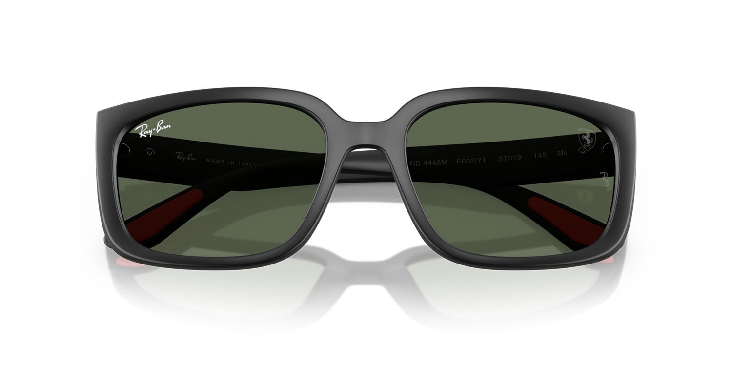 Sonnenbrillen Ray-Ban Scuderia Ferrari RB 4443M (F60271) farbe nero form quadratisch gläser verde scuro