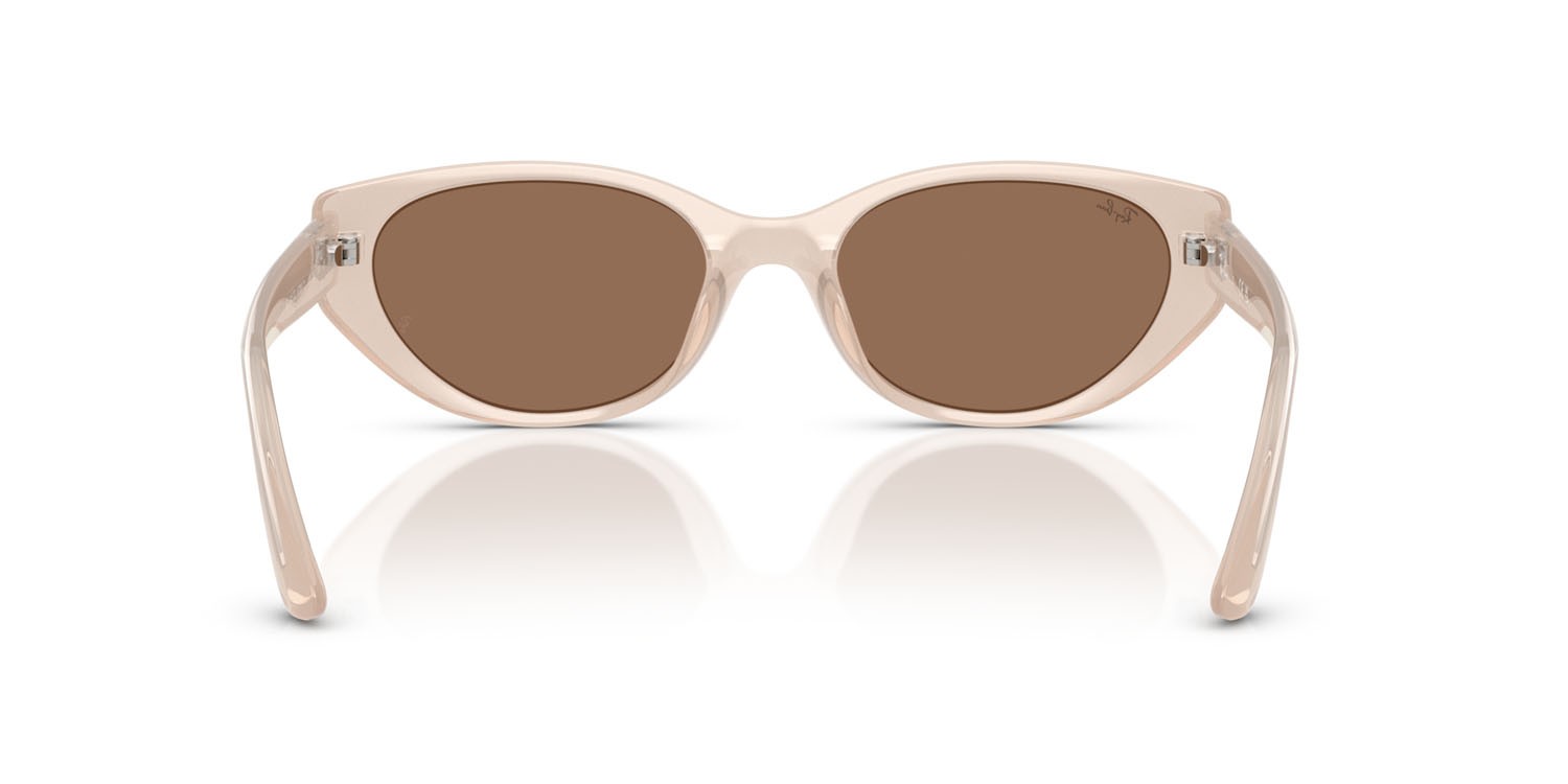 Sonnenbrillen Ray-Ban RB 4457D (678673) farbe beige opalino form quadratisch gläser marrone scuro