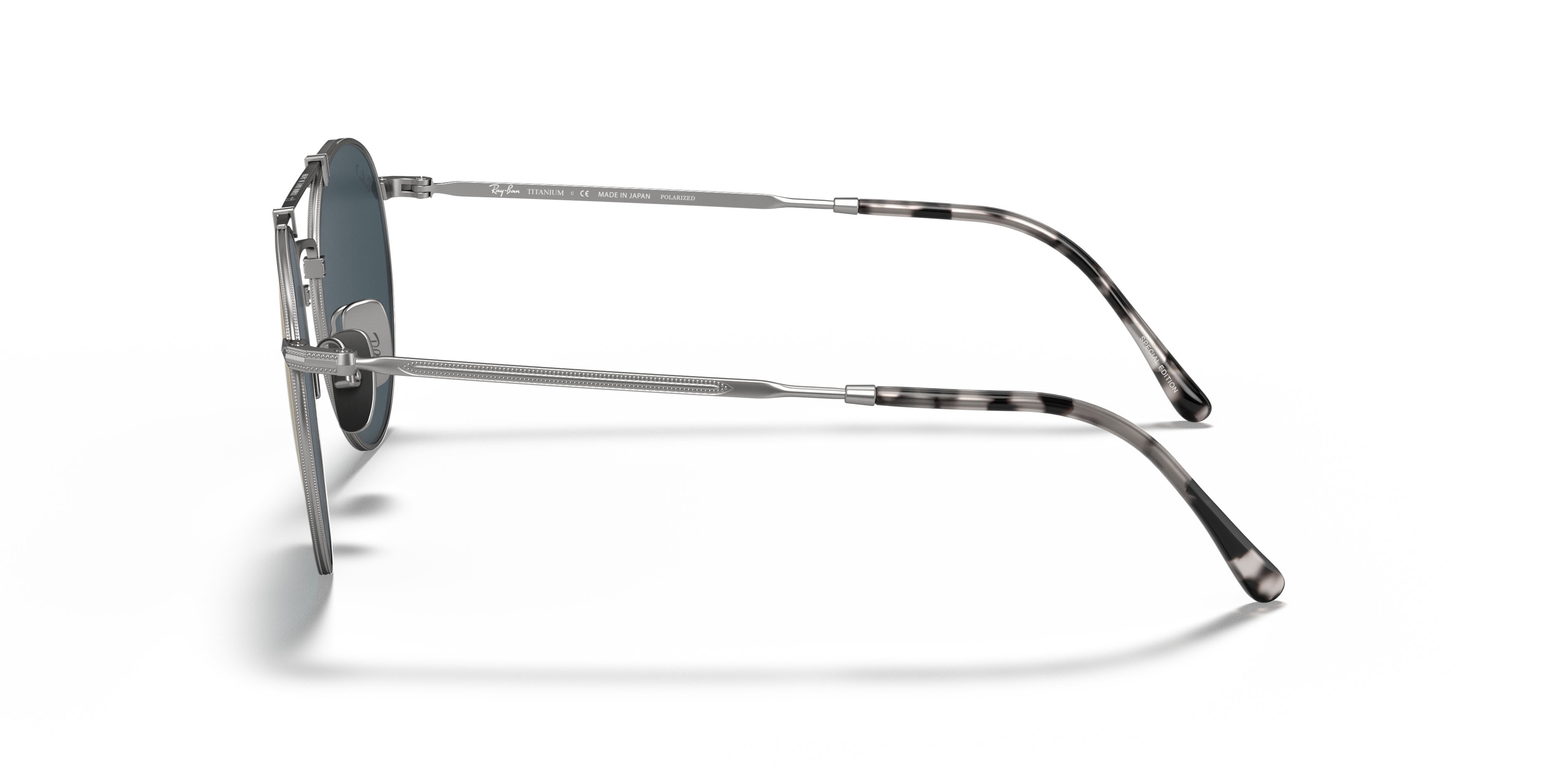 Sunglasses Ray-Ban Round Titanium RB 8147M (9165) color argento shape round lenses polarizzate blu cristallo