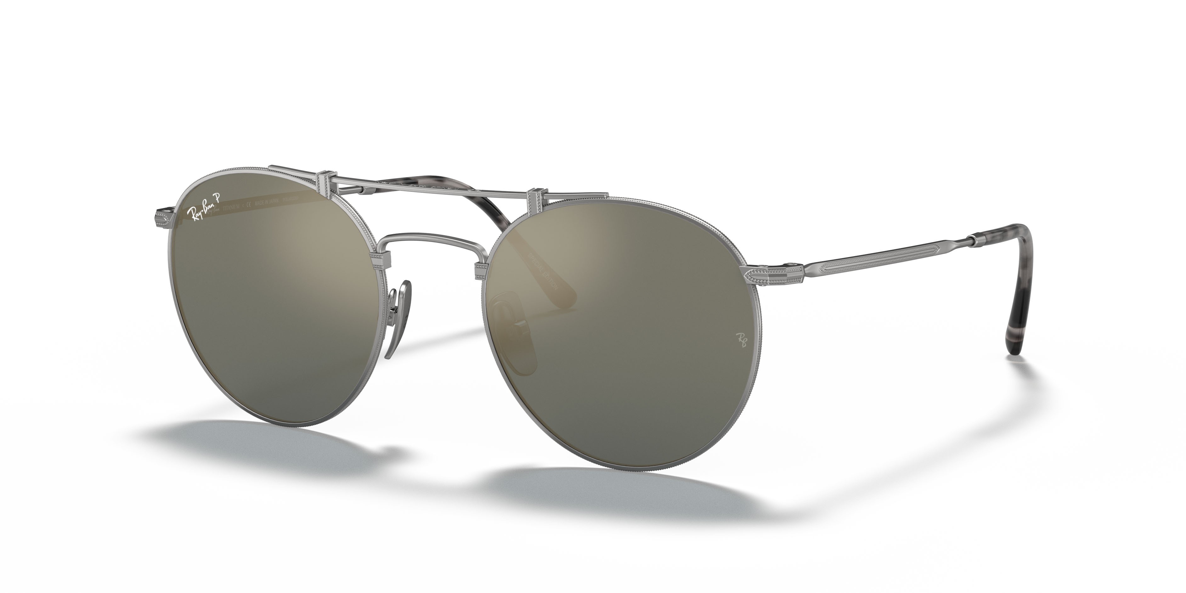 Sunglasses Ray-Ban Round Titanium RB 8147M (9165) color argento shape round lenses polarizzate blu cristallo