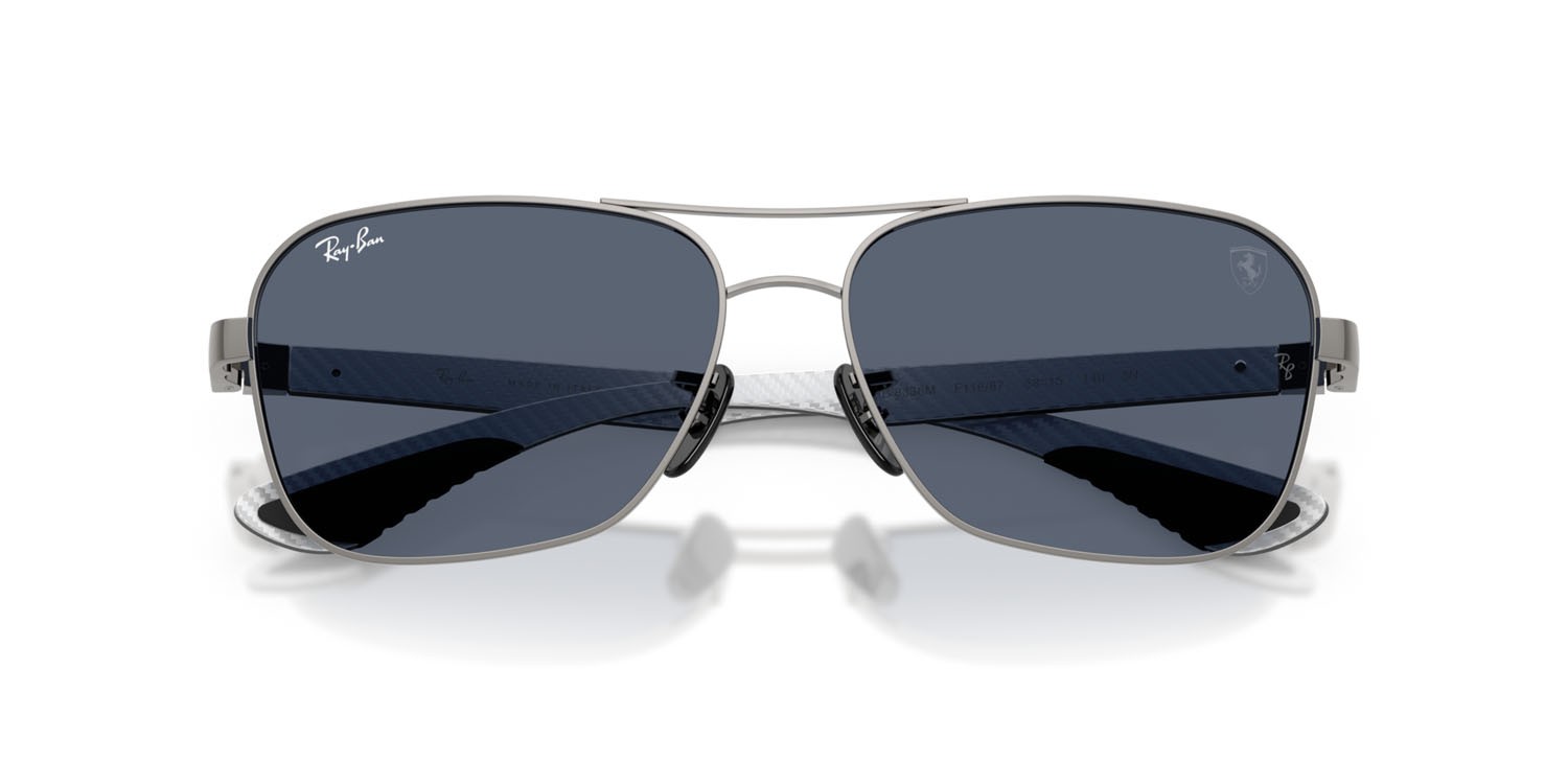 Occhiali da sole Ray-Ban Scuderia Ferrari RB 8336M (F11687) colore gunmetal forma quadrato lenti grigio scuro