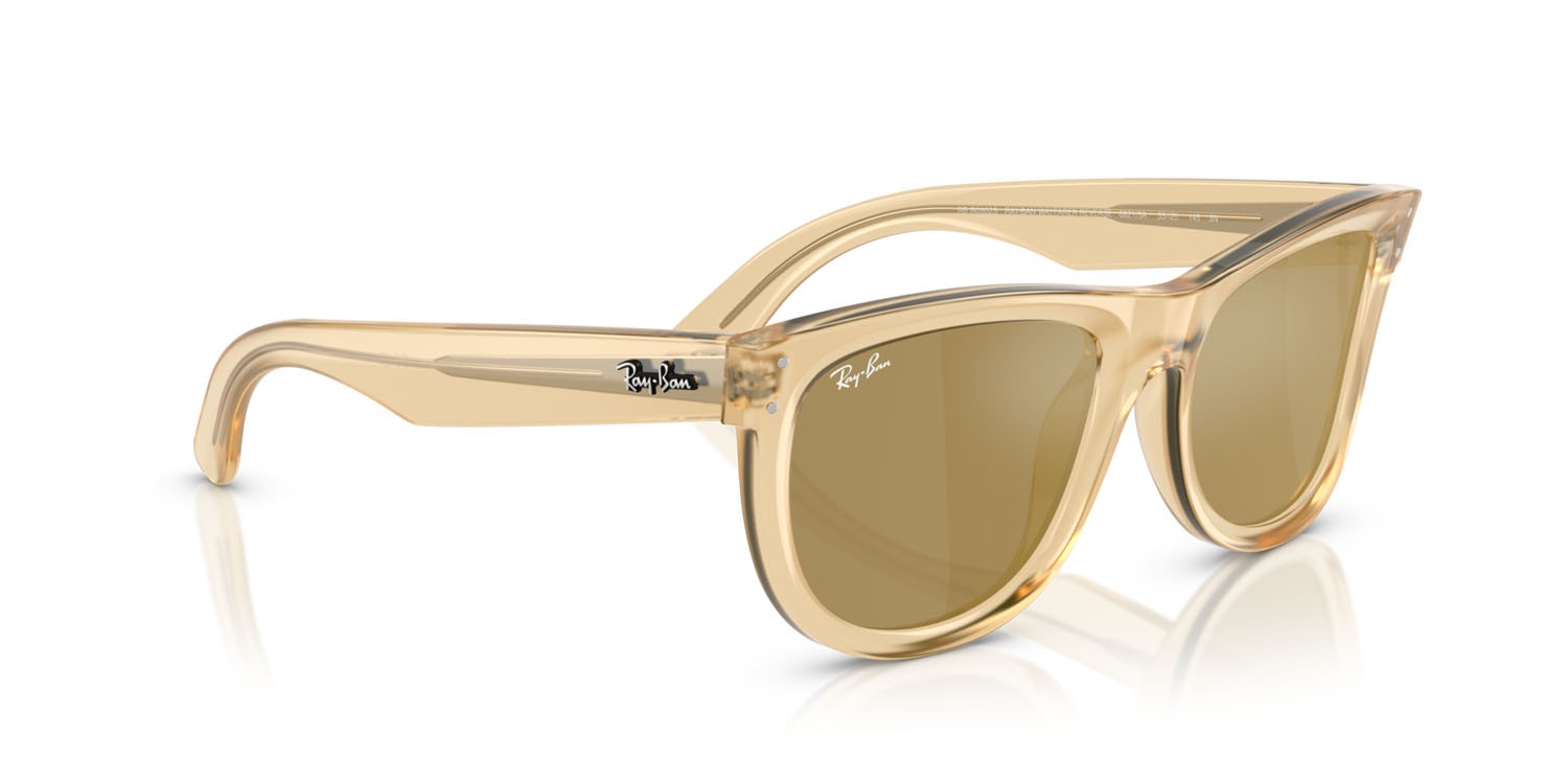 Sonnenbrillen Ray-Ban Wayfarer Reverse RB R0502S (68215A) farbe giallo opale form quadratisch gläser marrone specchiato oro