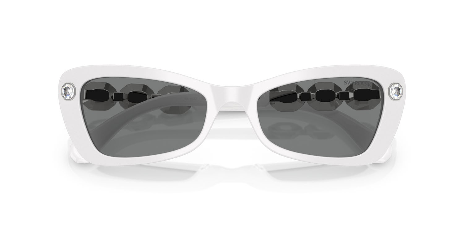 Sunglasses Swarovski SK 6033 (105087) color bianco shape irregular lenses grigio scuro