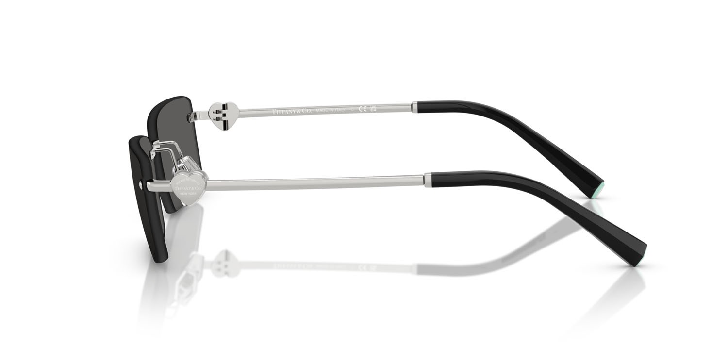 Occhiali da sole Tiffany TF 3108B (6001S4) colore argento forma rettangolare lenti grigio scuro