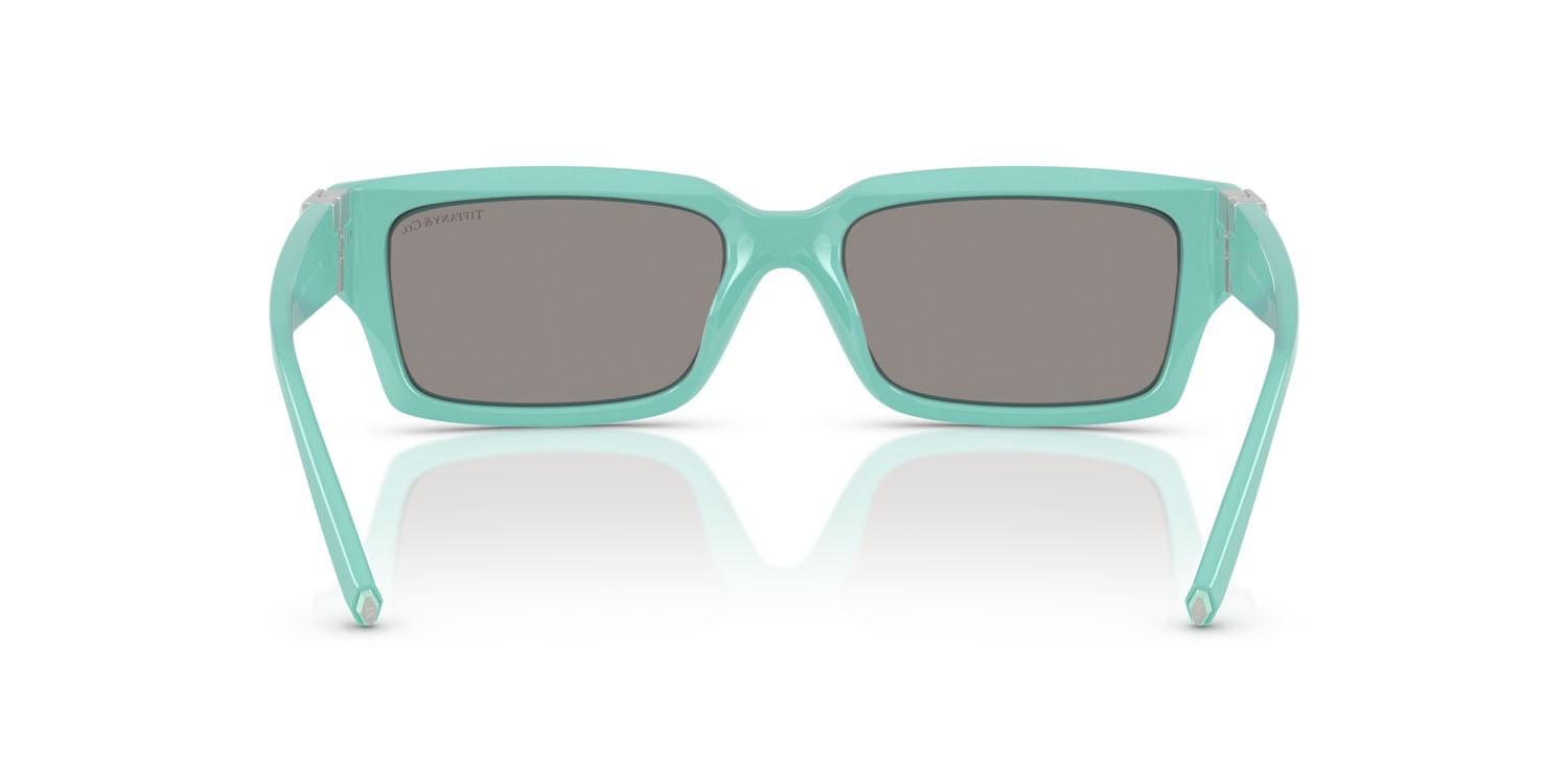 Occhiali da sole Tiffany TF 4226U (83886G) colore blu tiffany forma rettangolare lenti grigio chiaro specchiato argento