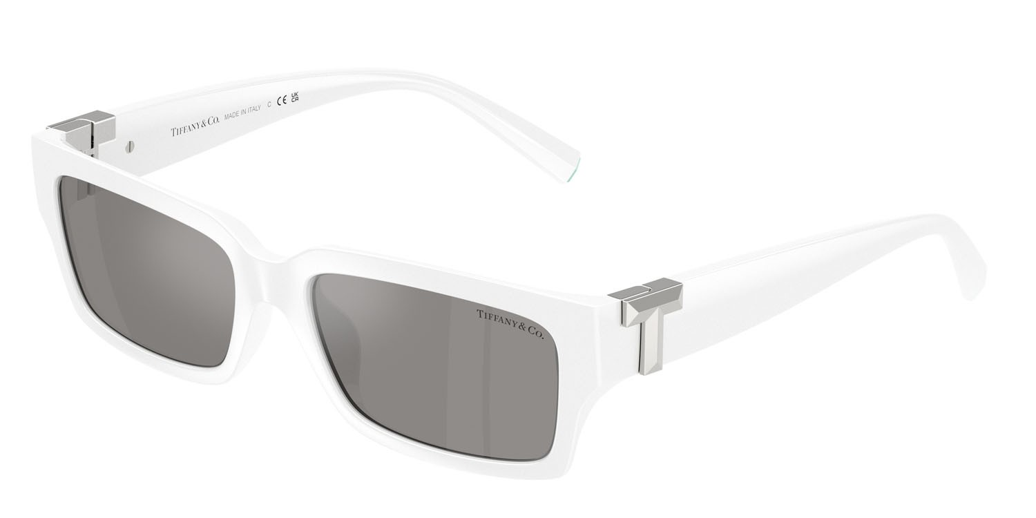 Occhiali da sole Tiffany TF 4226U (83926G) colore bianco acceso forma rettangolare lenti grigio chiaro specchiato argento