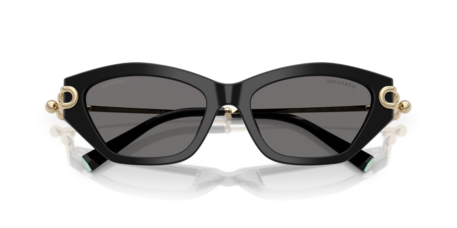 Occhiali da sole Tiffany TF 4231U (800181) colore nero forma cat eye lenti polar grigio scuro