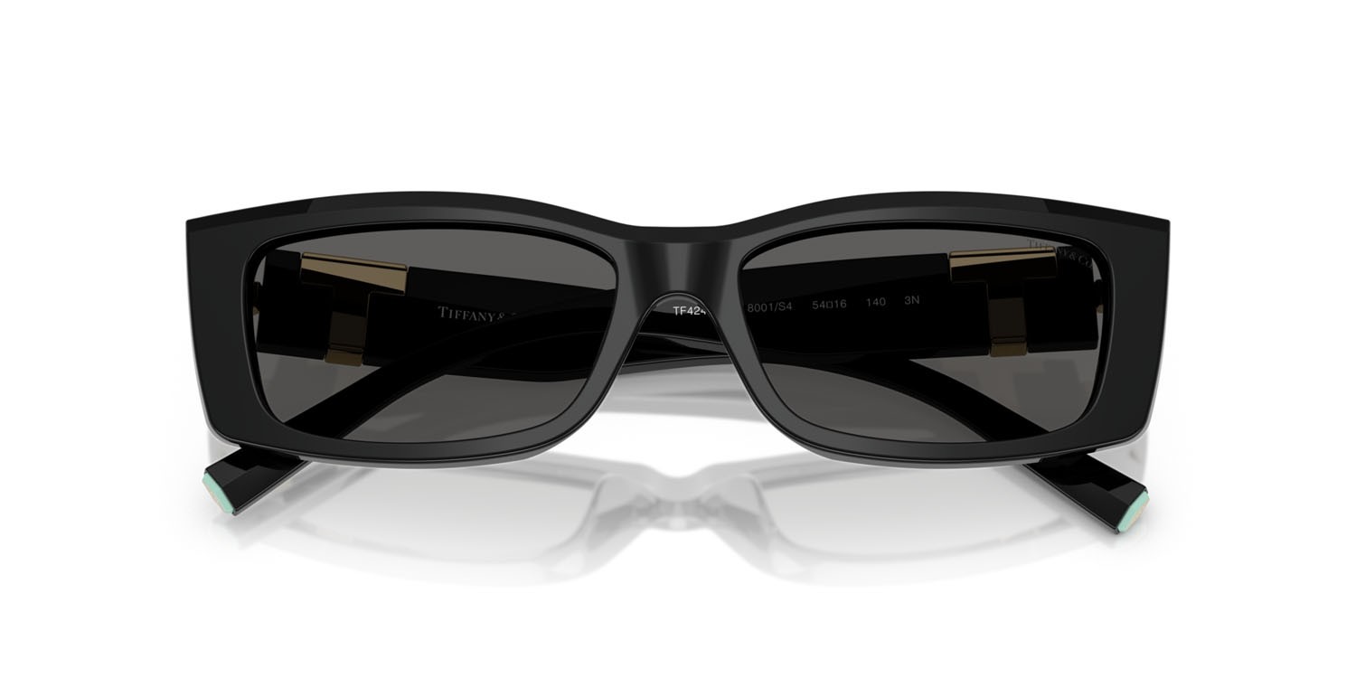 Sunglasses Tiffany TF 4240U (8001S4) color nero shape rectangle lenses grigio scuro