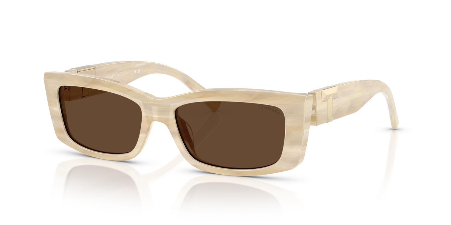 Occhiali da sole Tiffany TF 4240U (84313G) colore avorio striato forma rettangolare lenti marrone chiaro