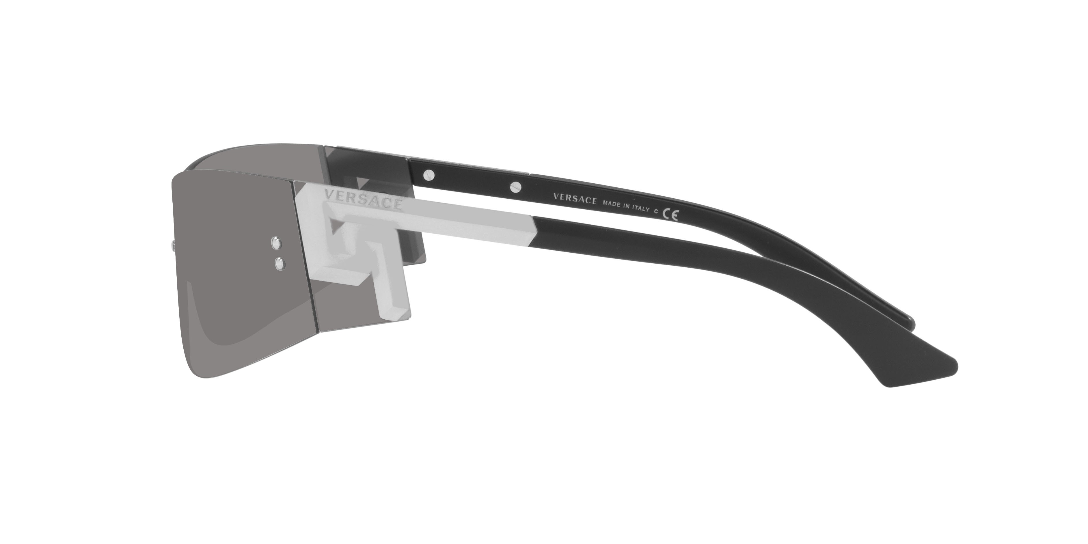 Sunglasses Versace VE 2241 (10006G) color argento a specchio shape irregular lenses grigio chiaro specchiato argento