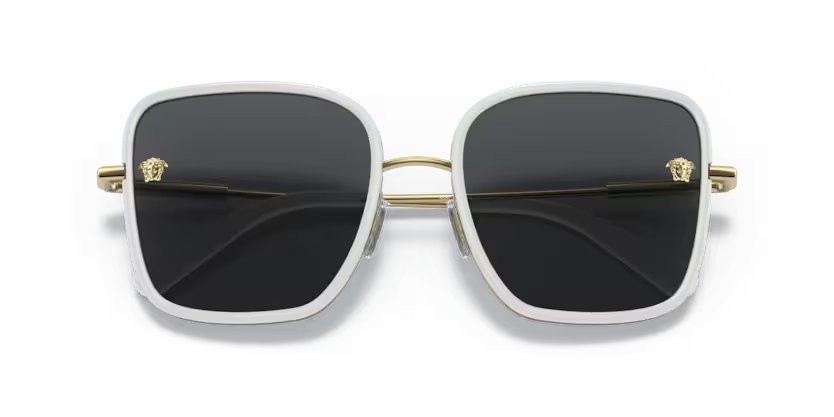 Sonnenbrillen Versace VE 2247D (147187) farbe bianco form quadratisch gläser grigio scuro