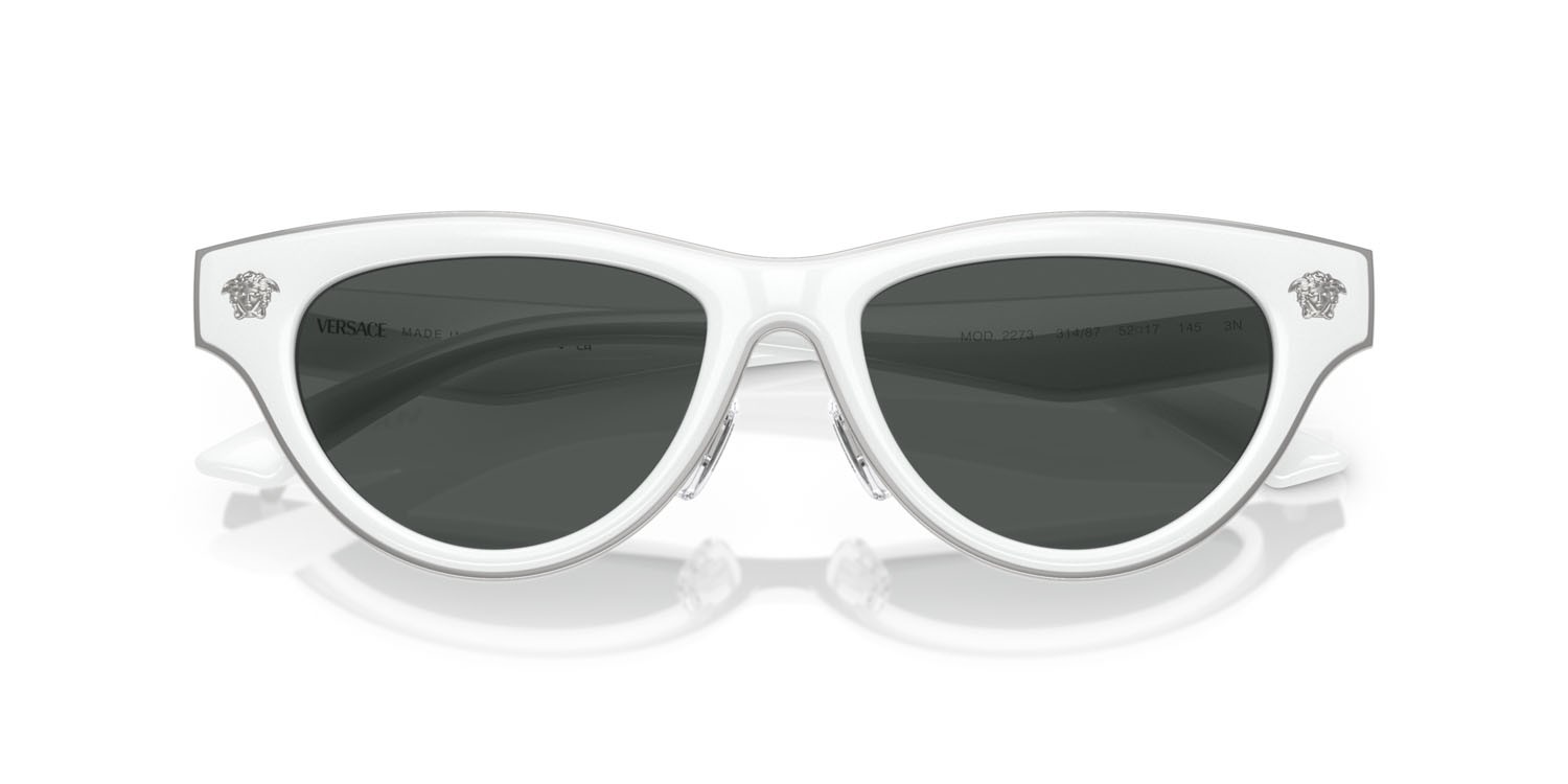 Occhiali da sole Versace VE 2273 (314/87) colore bianco forma cat eye lenti grigio scuro