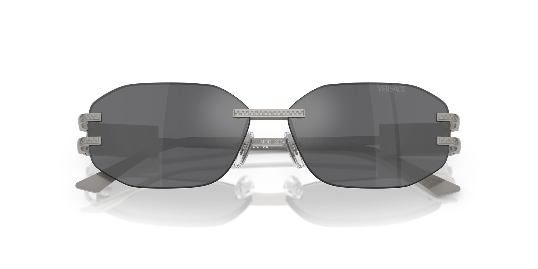Occhiali da sole Versace VE 2274 (10016G) colore gunmetal forma irregolare lenti grigio argento specchiato