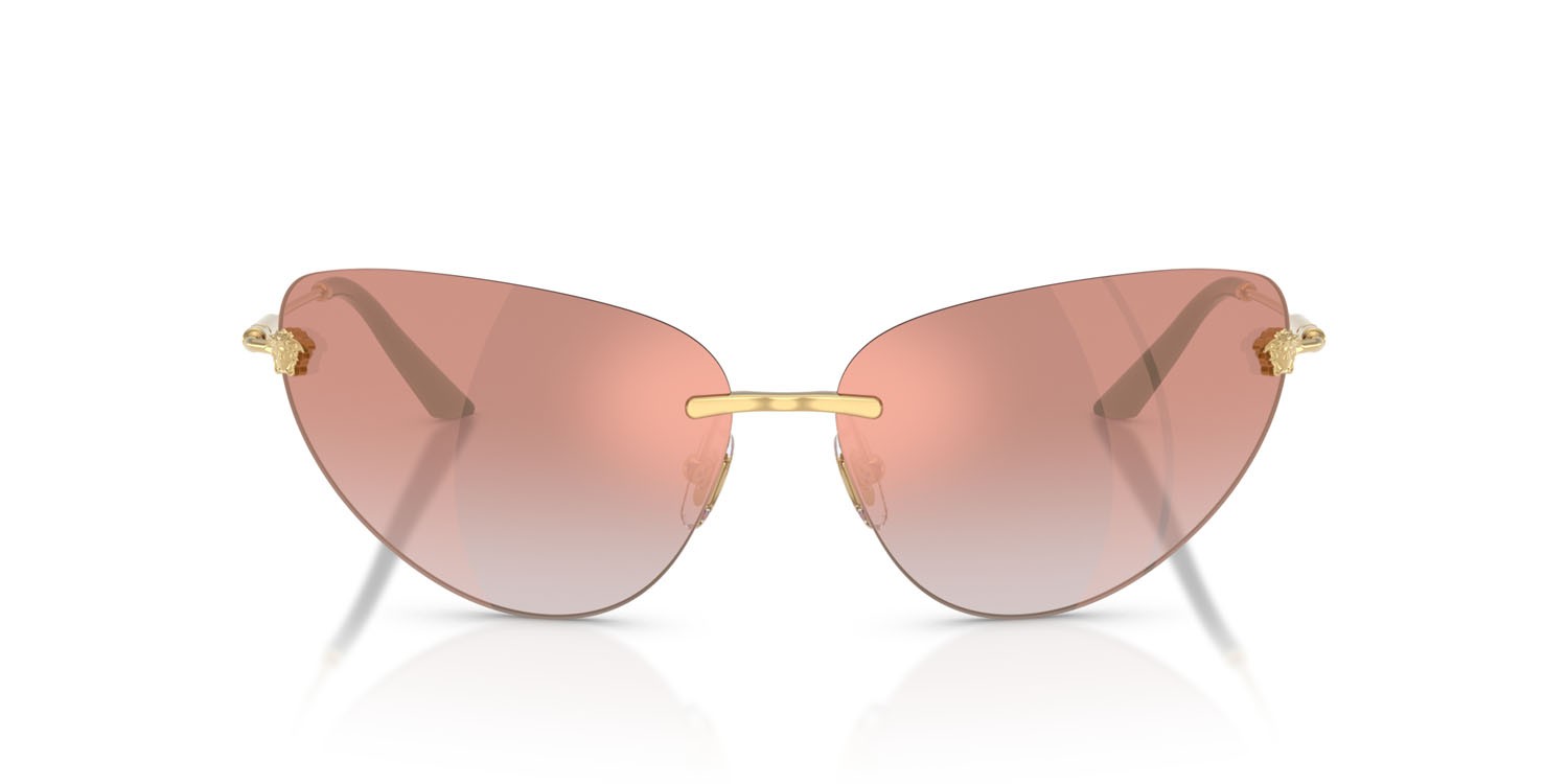 Occhiali da sole Versace VE 2281 (10026F) colore oro forma cat eye lenti rosa sfumato rosa a specchio