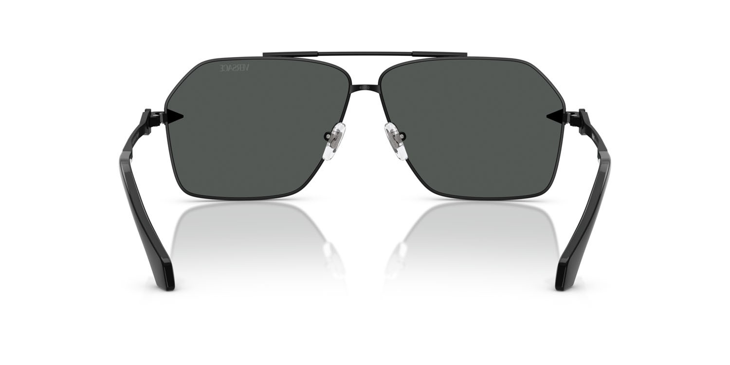 Occhiali da sole Versace VE 2284 (143687) colore nero opaco forma aviator lenti grigio scuro