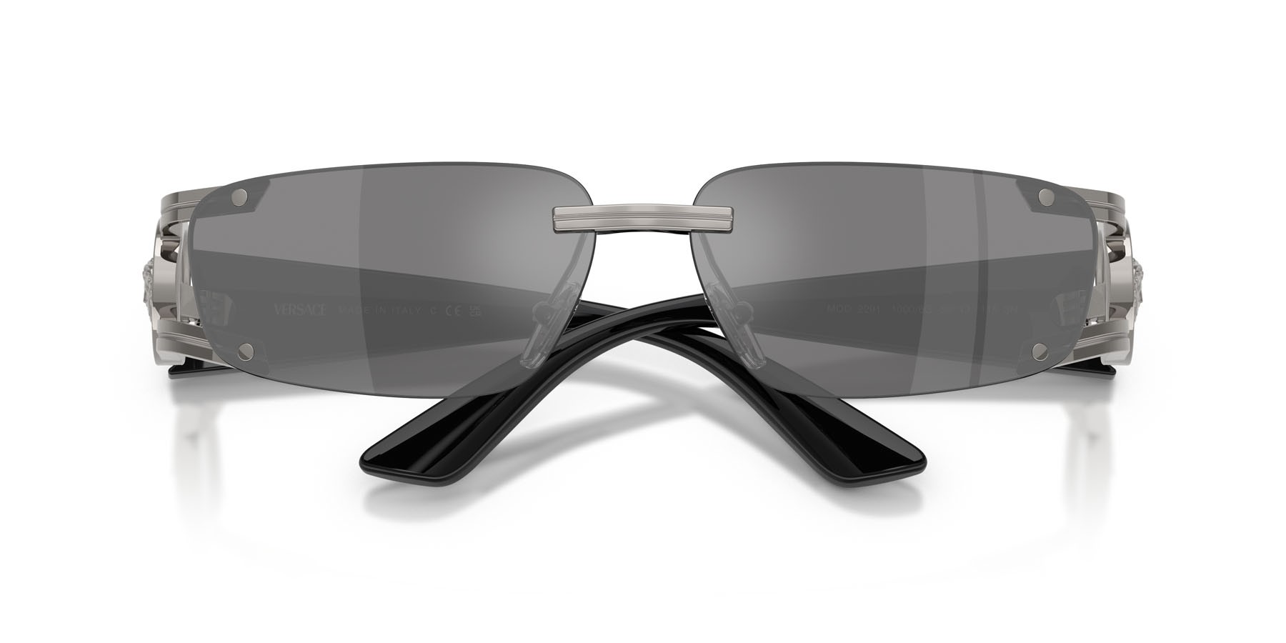 Occhiali da sole Versace VE 2291 (10006G) colore gunmetal forma rettangolare lenti grigio scuro specchiato argento