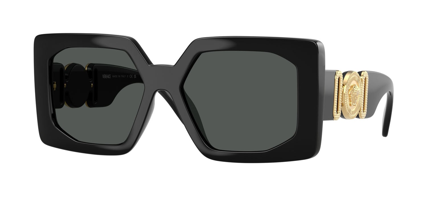 Occhiali da sole Versace VE 4478U (GB1/87) colore nero forma quadrato lenti grigio scuro
