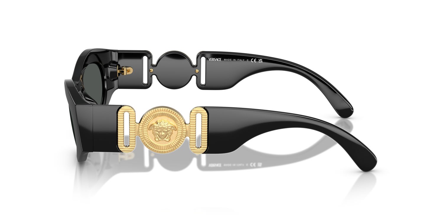 Occhiali da sole Versace VE 4480U (GB1/87) colore nero forma ovale lenti grigio scuro