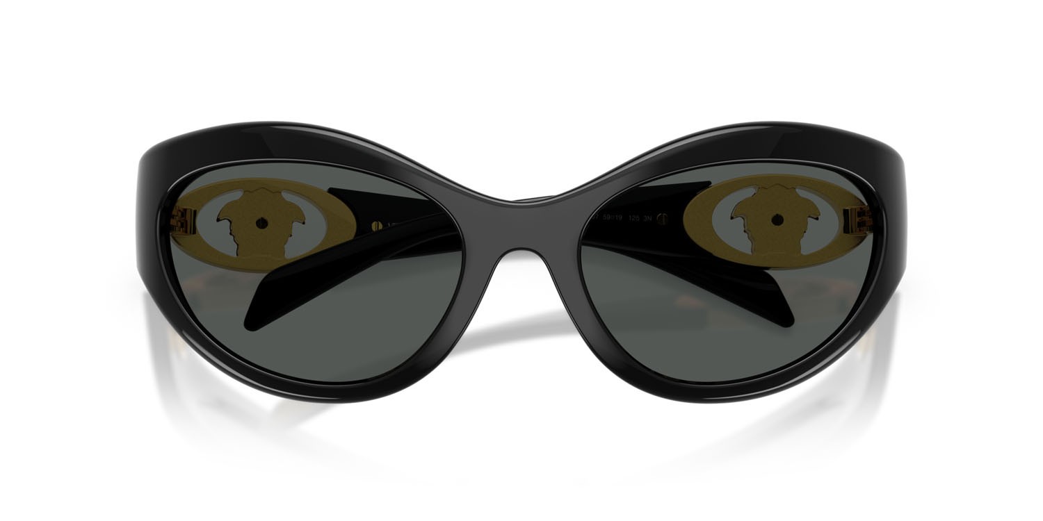 Occhiali da sole Versace VE 4485 (GB1/87) colore nero forma cat eye lenti grigio scuro