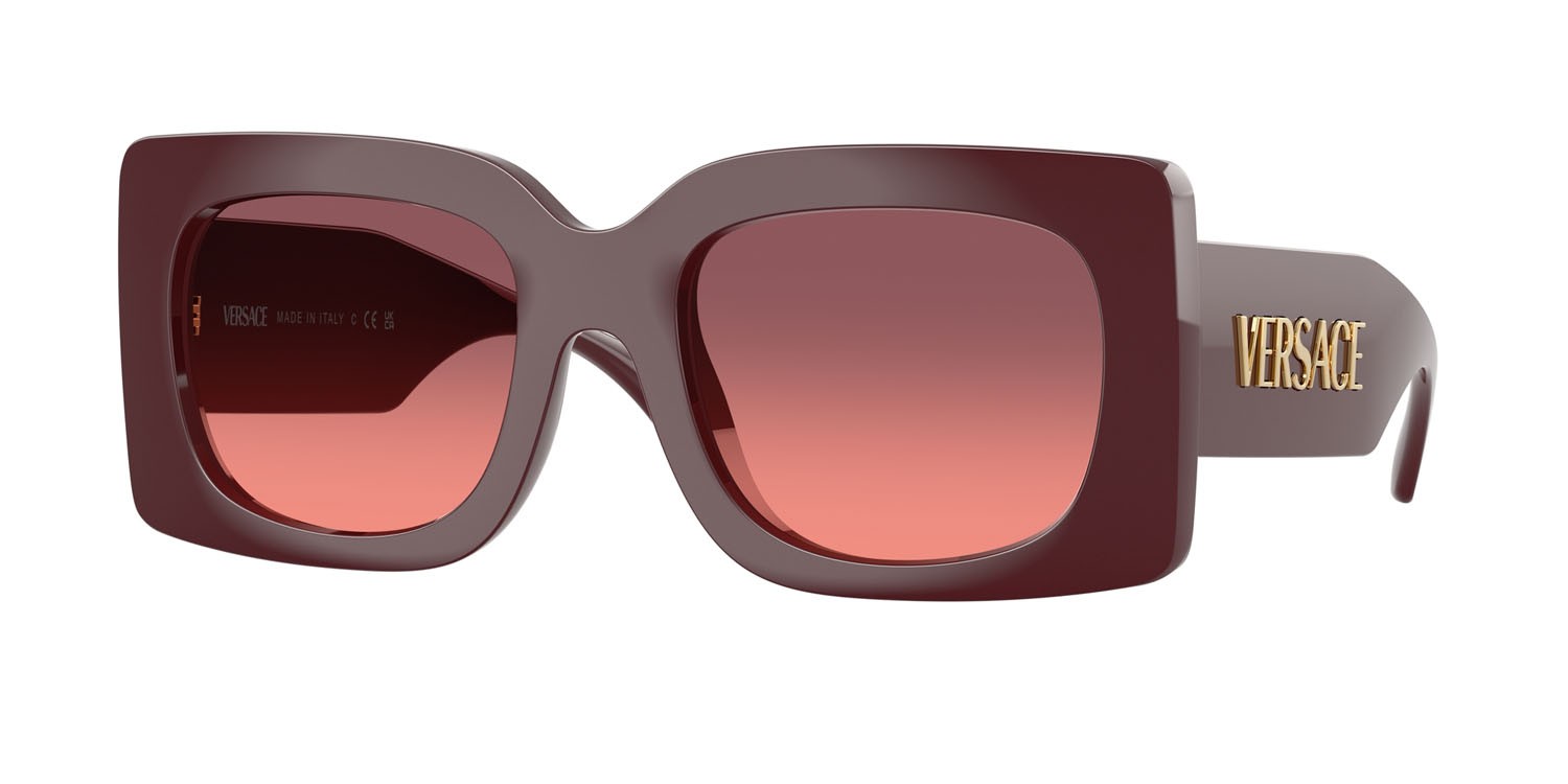 Occhiali da sole Versace VE 4496U (551520) colore vinaccia forma quadrato lenti rosa sfumato viola