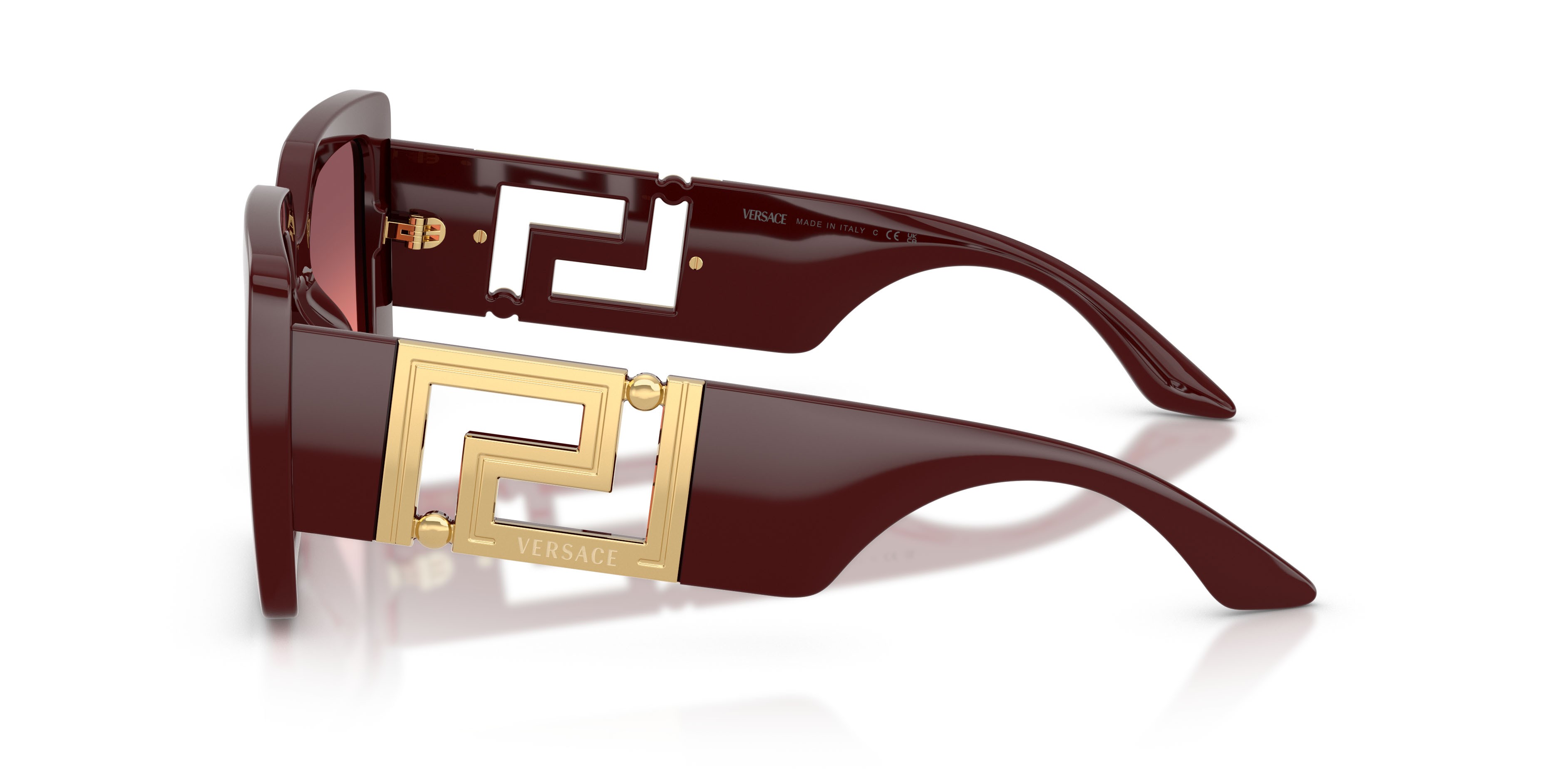 Occhiali da sole Versace VE 4505U (538120) colore bordeaux forma quadrato lenti rosa sfumato viola