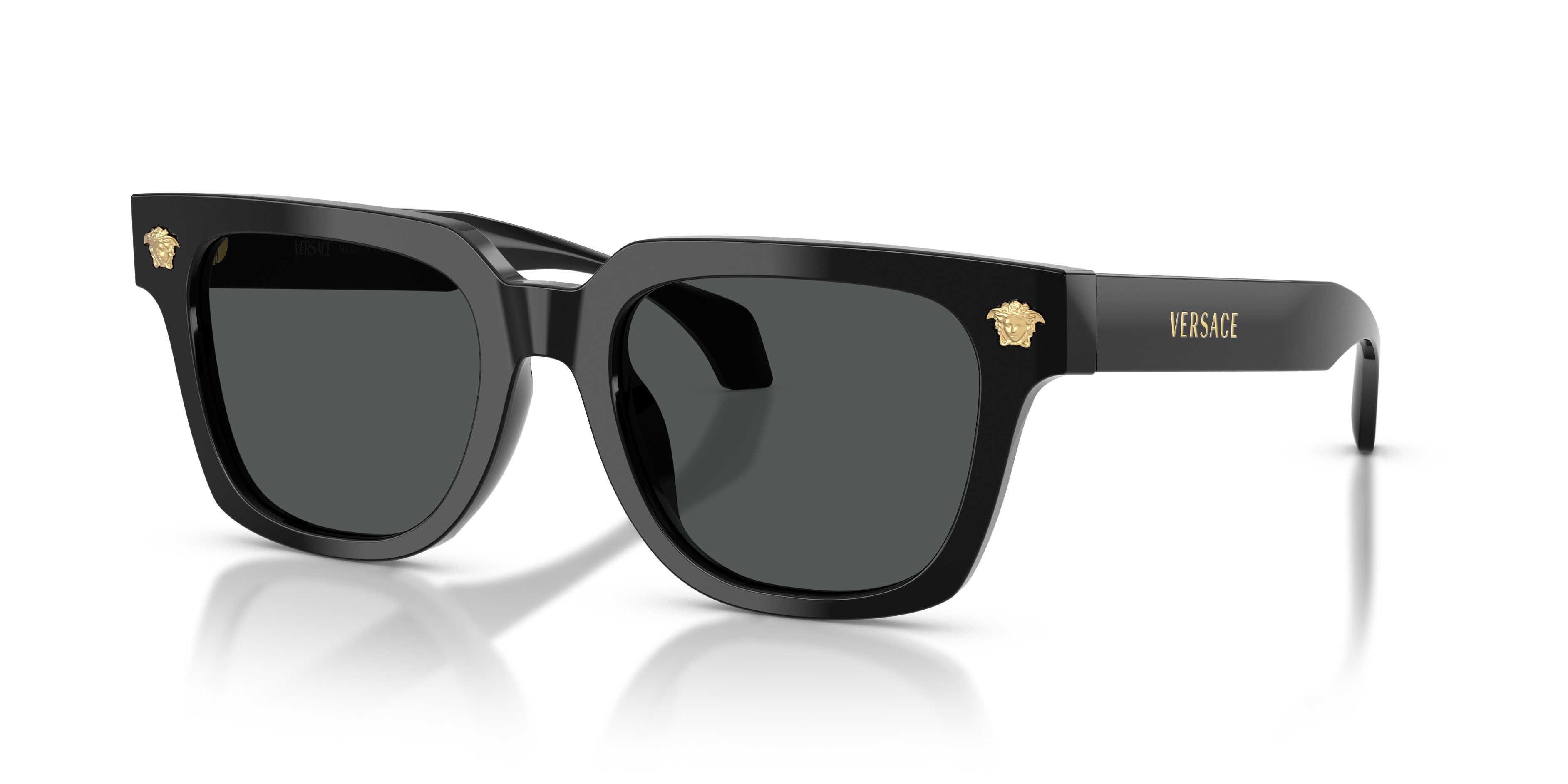 Occhiali da sole Versace VE 4510U (GB1/87) colore nero forma quadrato lenti grigio scuro