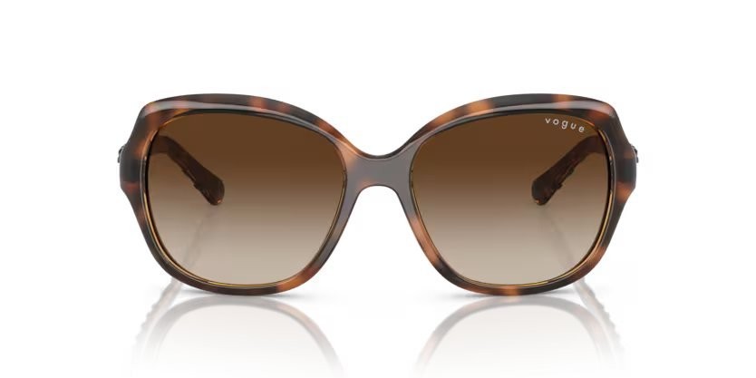 Sunglasses Vogue VO 2871S (150813) color striped dark havana shape square lenses brown gradient