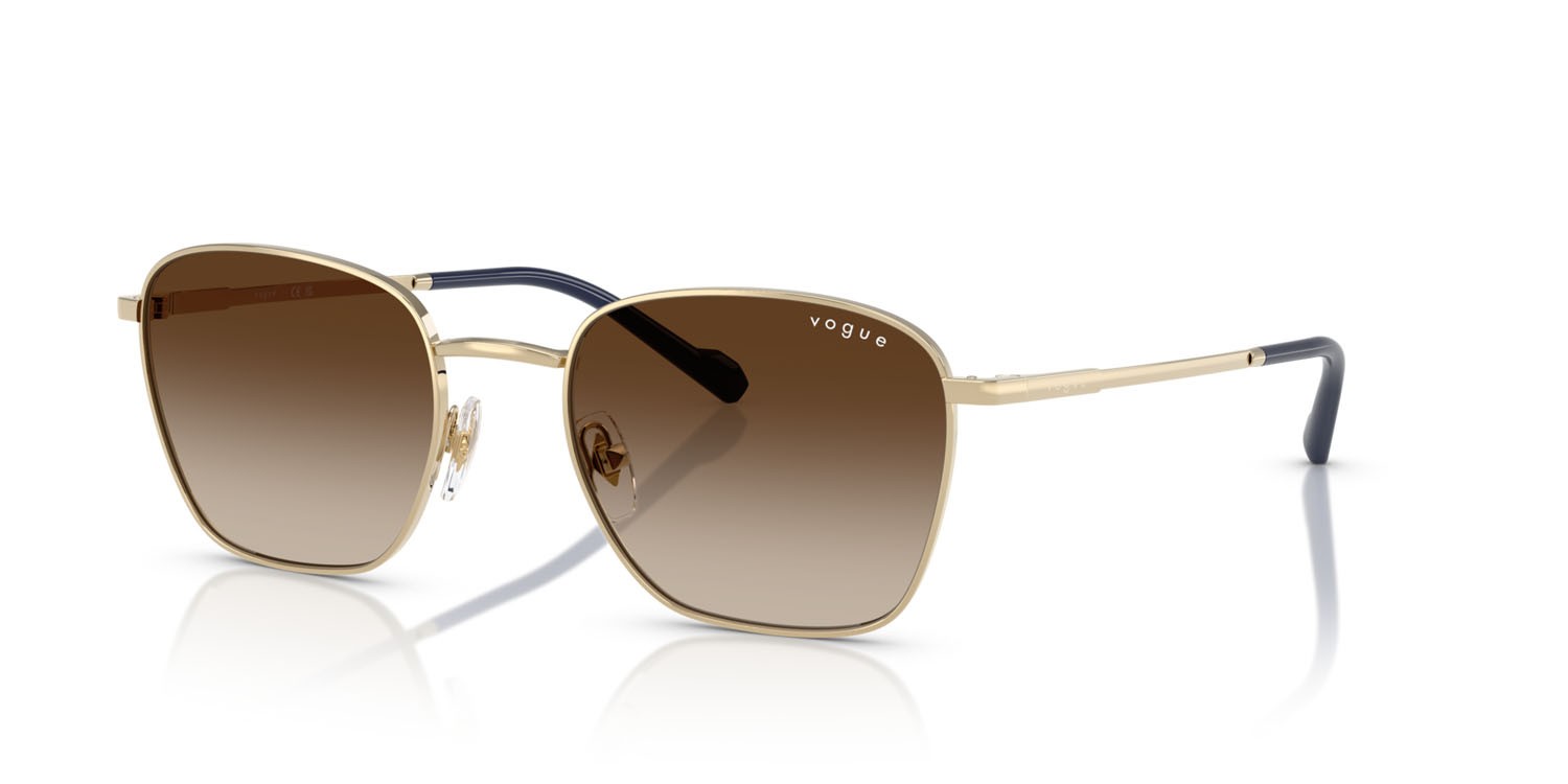 Occhiali da sole Vogue VO 4322S (848/13) colore oro pallido forma quadrato lenti marrone sfumato