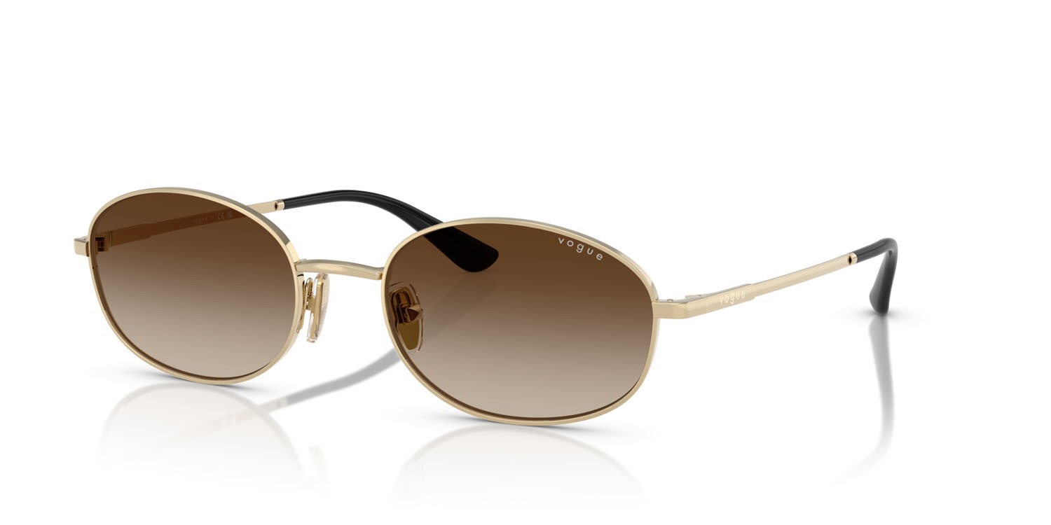 Occhiali da sole Vogue VO 4323S (848/13) colore oro pallido forma ovale lenti gradient dark brown