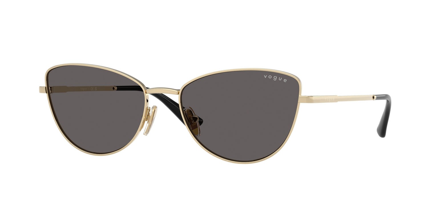 Occhiali da sole Vogue VO 4324S (848/87) colore oro pallido forma farfalla lenti nero/grigio fumo