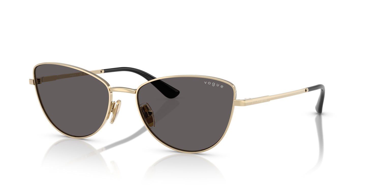 Occhiali da sole Vogue VO 4324S (848/87) colore oro pallido forma farfalla lenti nero/grigio fumo