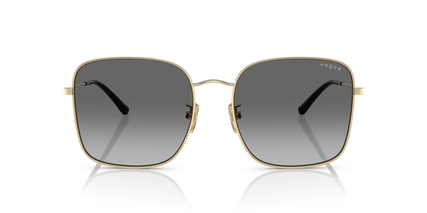 Occhiali da sole Vogue VO 4327SD (848/11) colore oro pallido forma quadrato lenti grigio sfumato