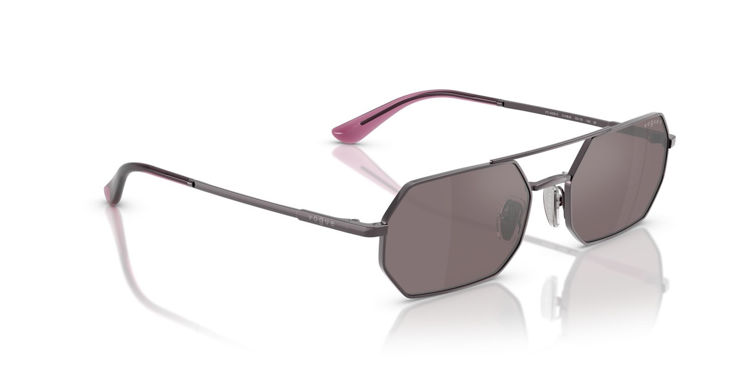 Sunglasses Vogue VO 4329S (5149LB) color viola chiaro shape irregular lenses rosa polarizzata flash argento