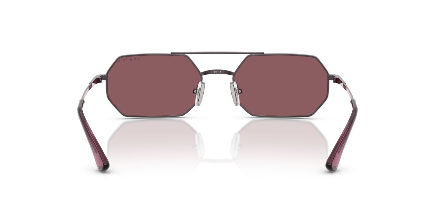 Sunglasses Vogue VO 4329S (5149LB) color viola chiaro shape irregular lenses rosa polarizzata flash argento