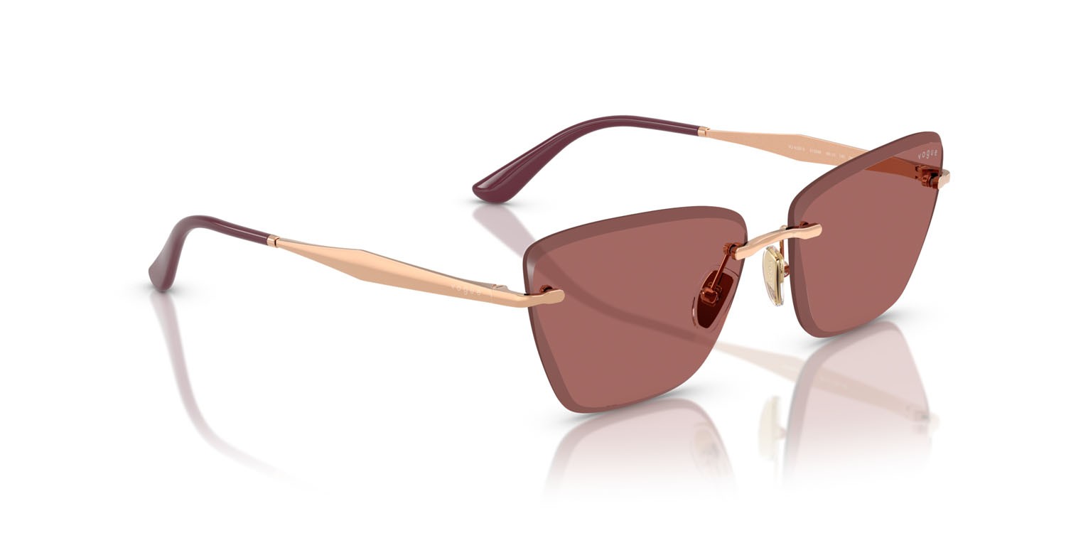Occhiali da sole Vogue VO 4332S (515269) colore oro rose forma cat eye lenti violetto scuro