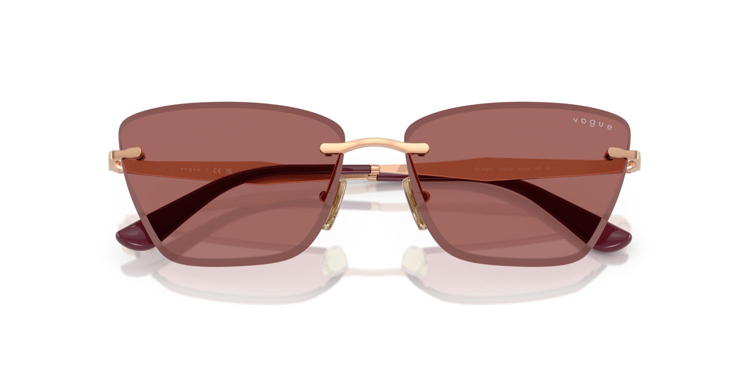 Occhiali da sole Vogue VO 4332S (515269) colore oro rose forma cat eye lenti violetto scuro