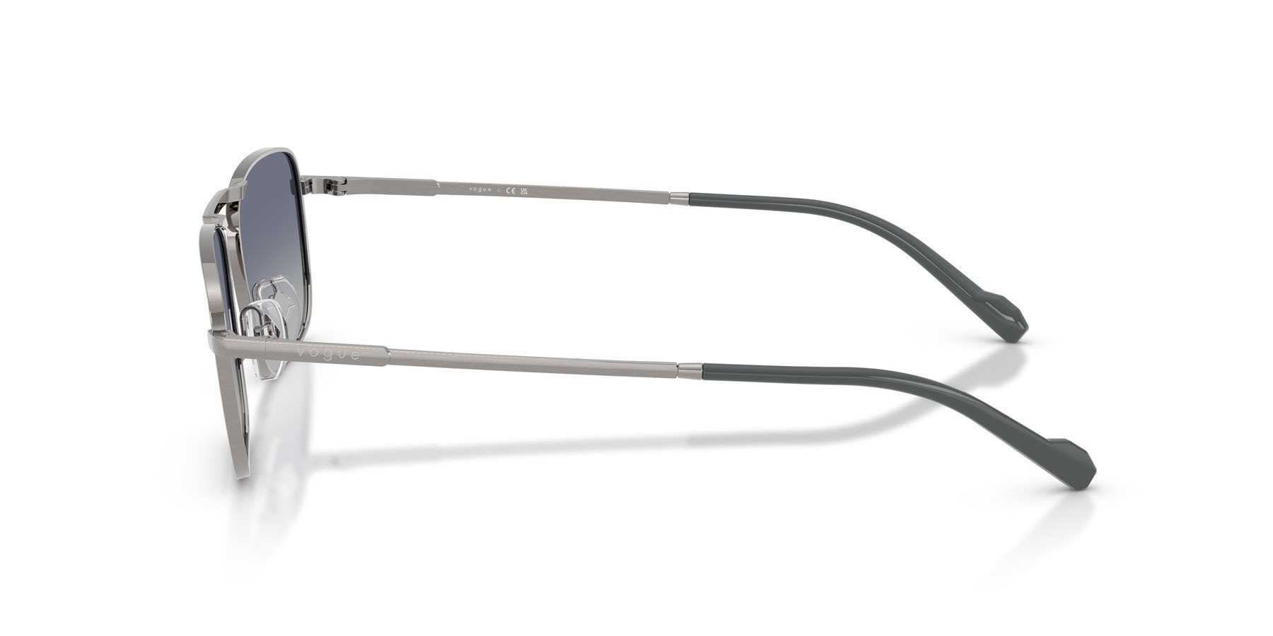 Occhiali da sole Vogue VO 4346S (51874L) colore gunmetal spazzolato forma quadrato lenti blu sfumato grigio