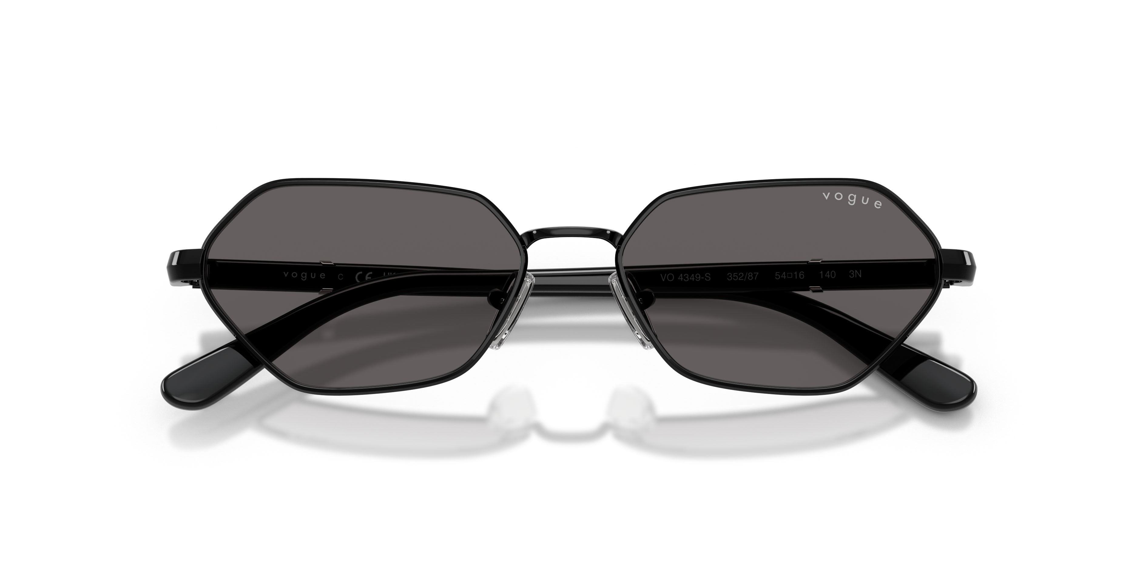 Occhiali da sole Vogue VO 4349S (352/87) colore nero forma farfalla lenti nero/grigio fumo