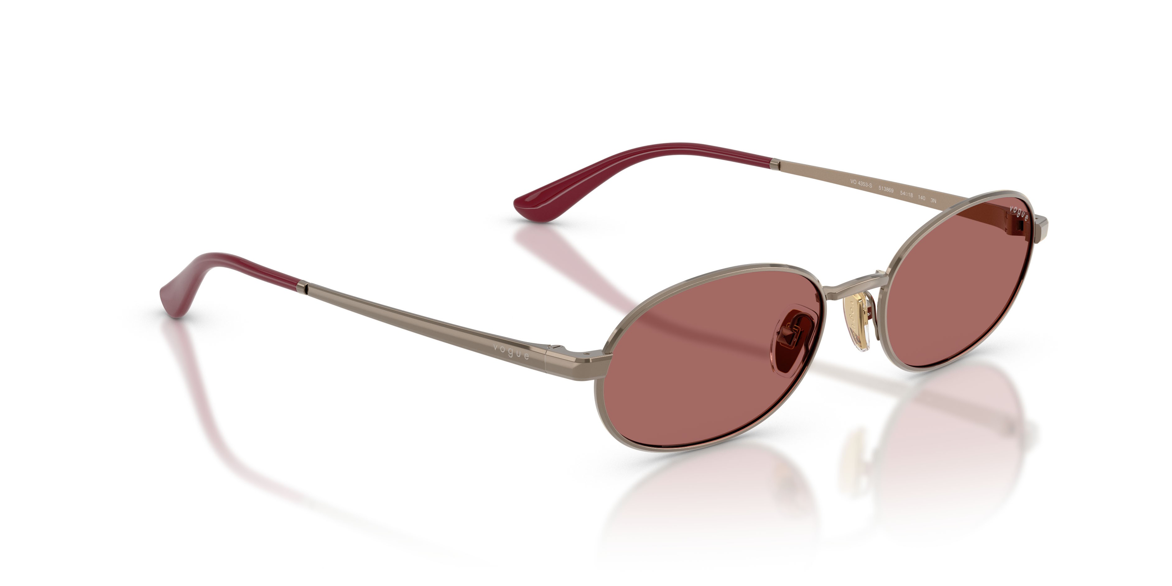 Occhiali da sole Vogue VO 4353S (513869) colore marrone chiaro forma ovale lenti violetto scuro