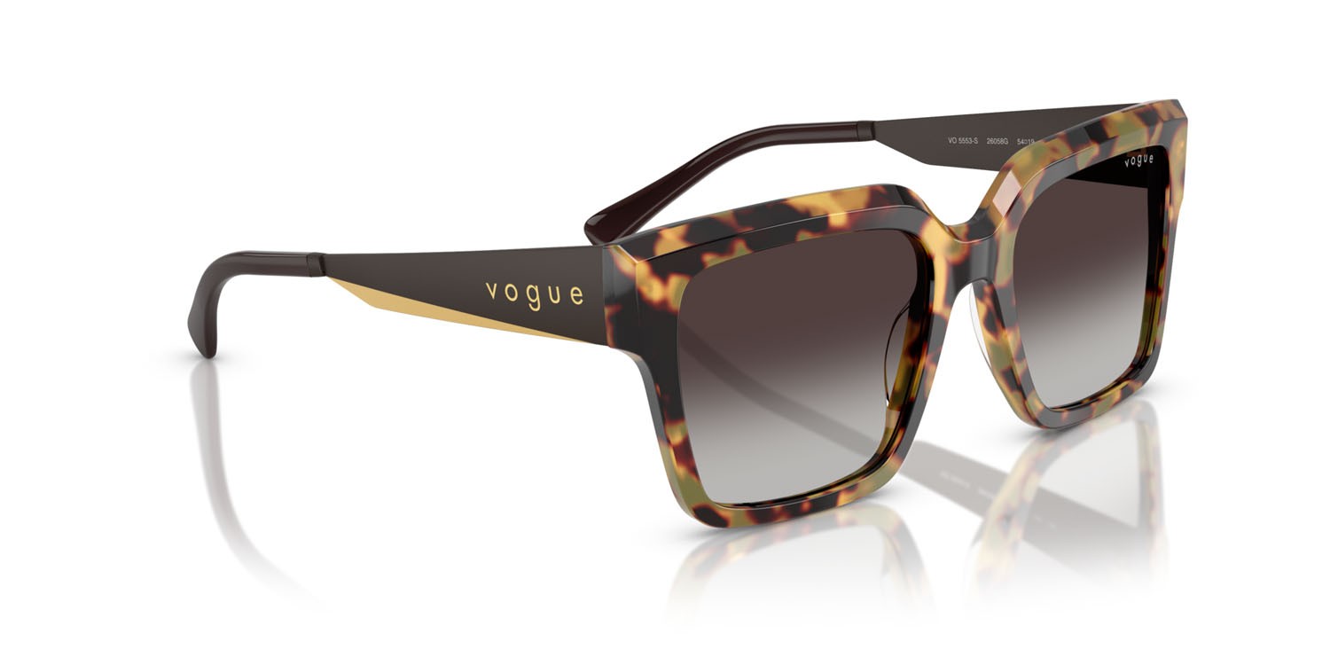 Sunglasses Vogue VO 5553S (26058G) color tartarugato giallo shape square lenses sfumato grigio