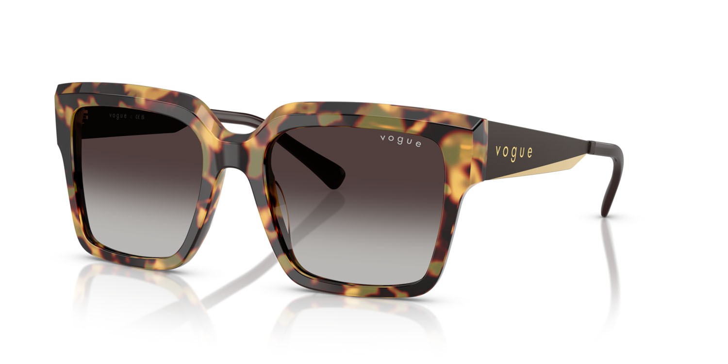 Sunglasses Vogue VO 5553S (26058G) color tartarugato giallo shape square lenses sfumato grigio