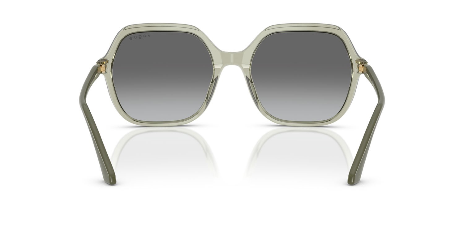 Occhiali da sole Vogue VO 5561S (302211) colore verde trasparente forma quadrato lenti grigio sfumato