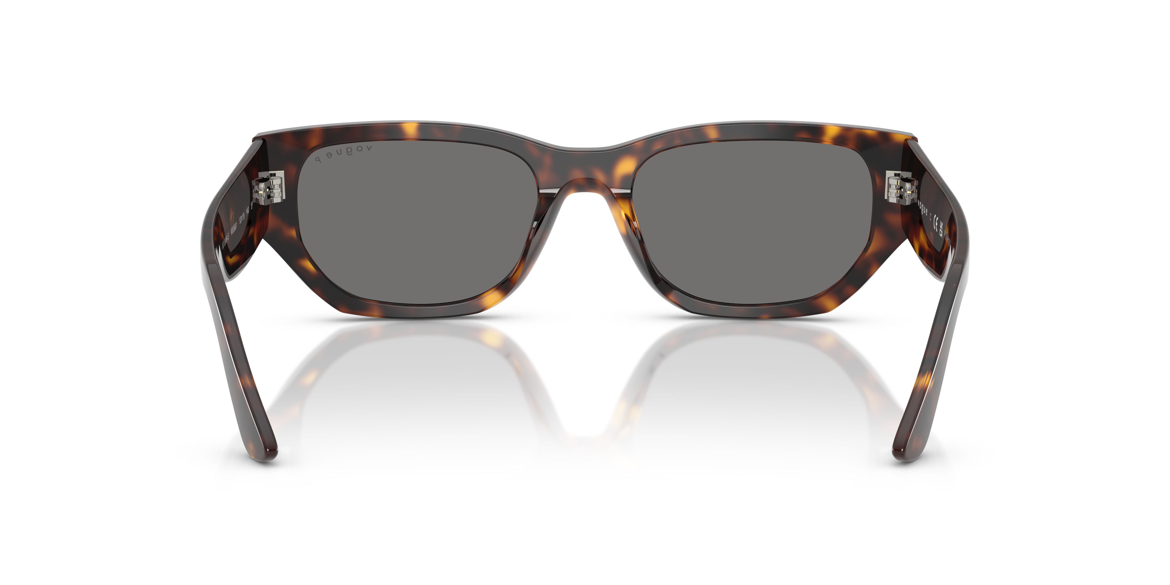Occhiali da sole Vogue VO 5586S (W65681) colore havana scuro forma rettangolare lenti polar grigio scuro