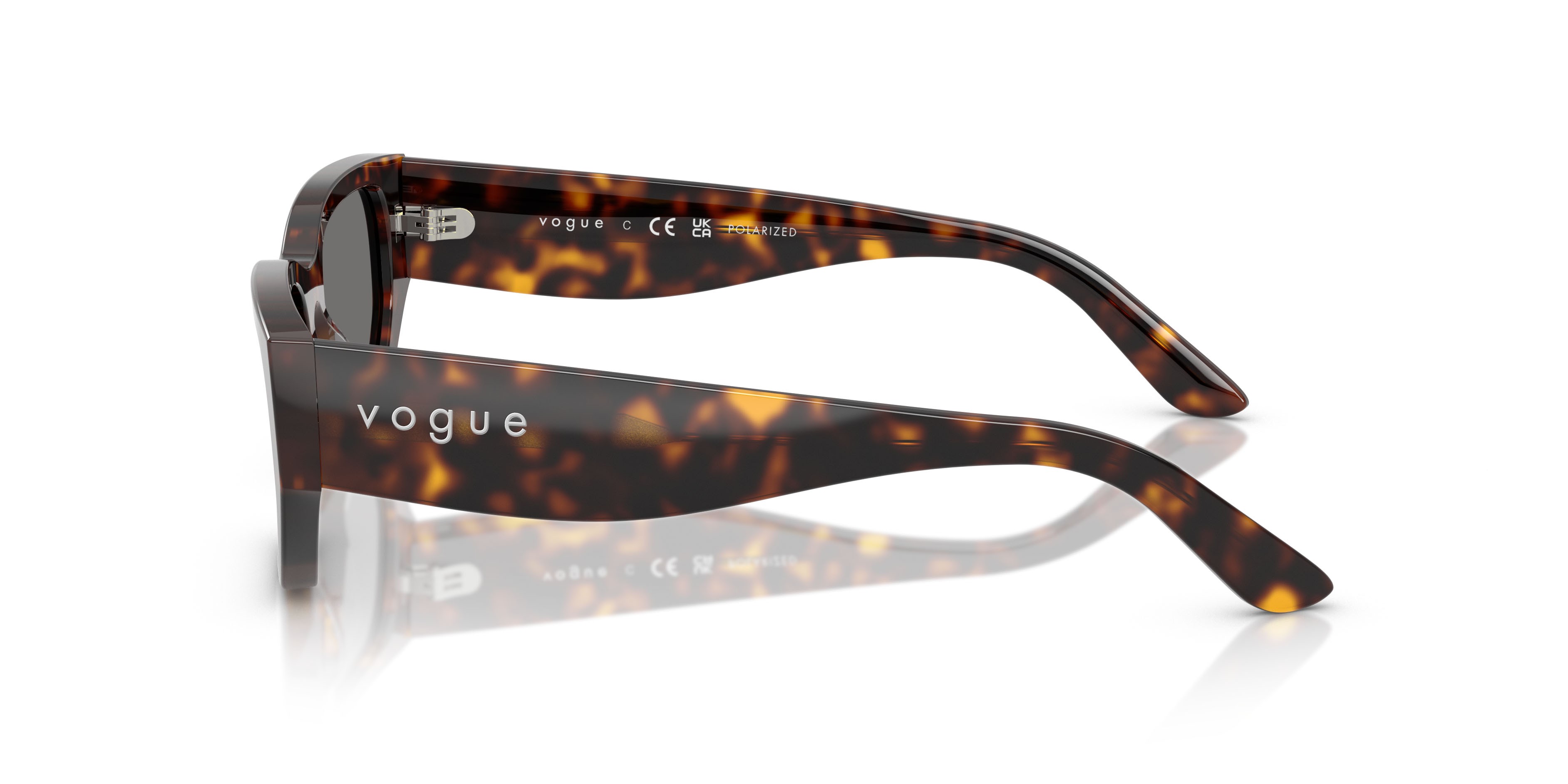 Occhiali da sole Vogue VO 5586S (W65681) colore havana scuro forma rettangolare lenti polar grigio scuro