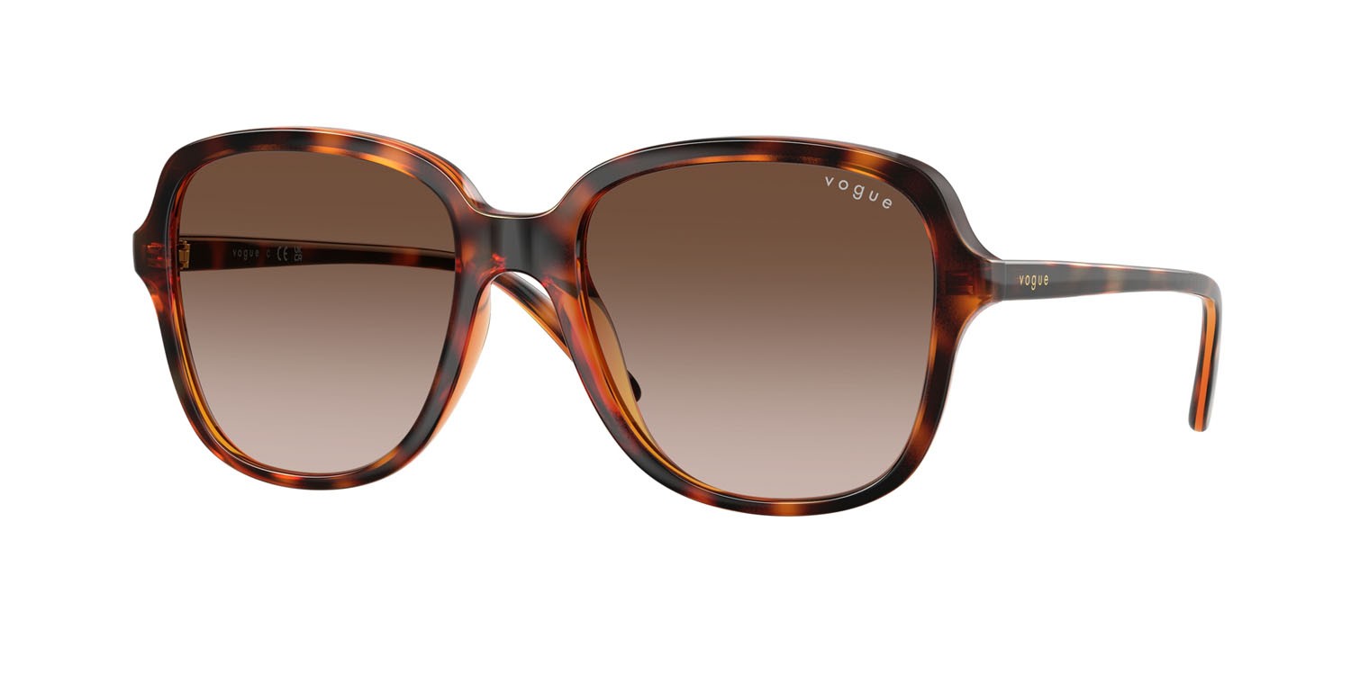 Occhiali da sole Vogue VO 5601S (W65613) colore havana scuro forma quadrato lenti gradient dark brown