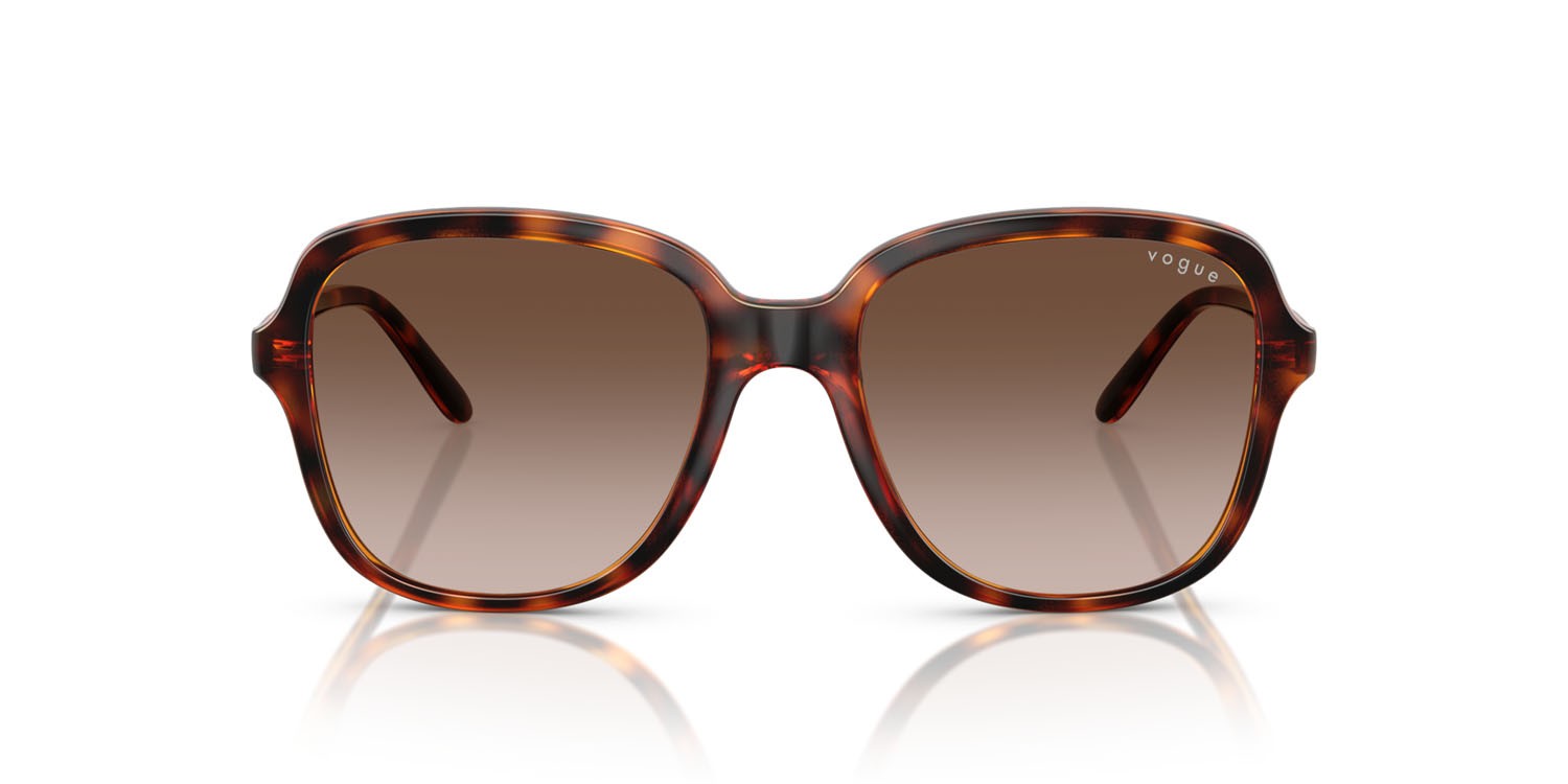 Occhiali da sole Vogue VO 5601S (W65613) colore havana scuro forma quadrato lenti gradient dark brown